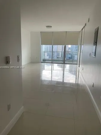 $3,000 | The Ivy Condominiums, Miami, FL 33130