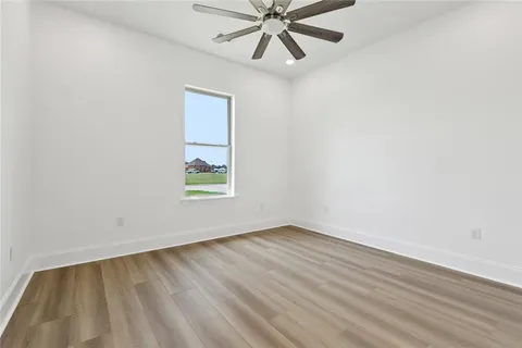 $530,000 | 156 Mallard Drive, Westwego, LA 70094