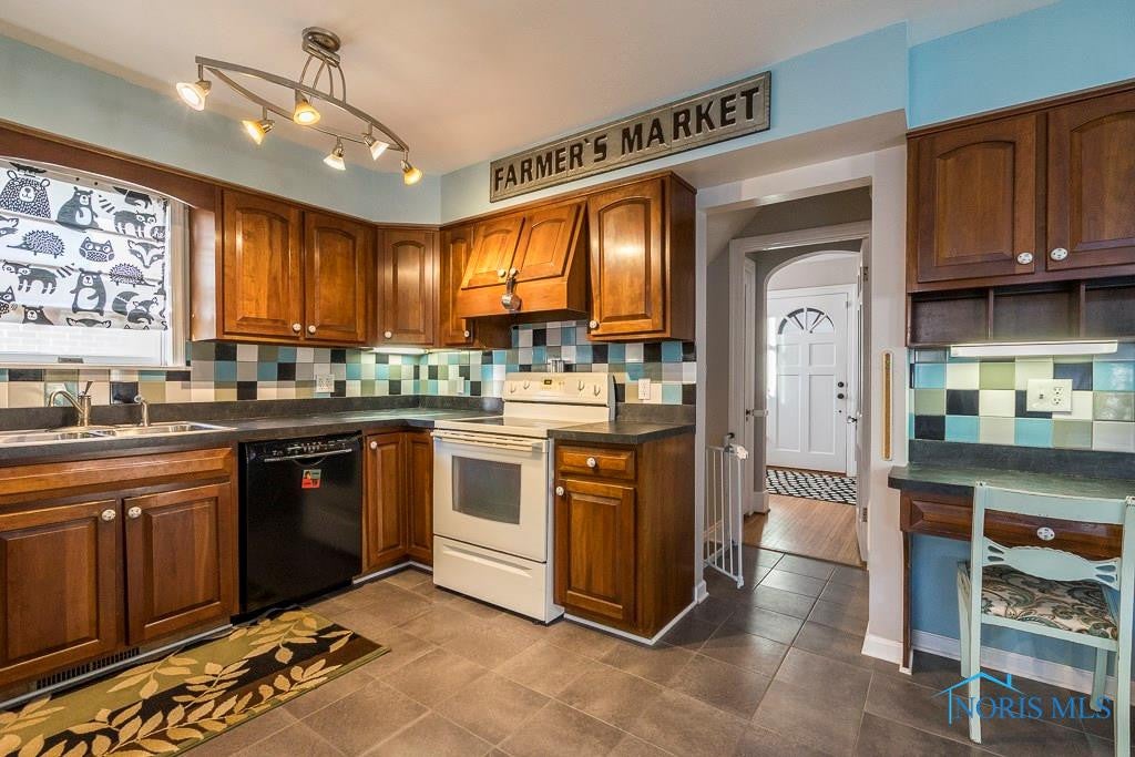 2708 Goddard Road Toledo, OH 43606 - Photo 19 of 35 Gallery Image 19