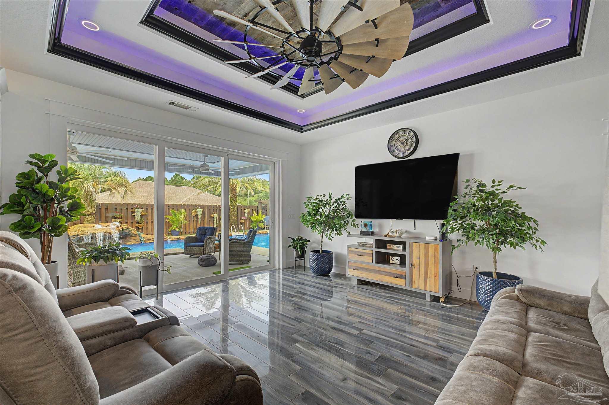 4832 Whitewood Road Gulf Breeze, FL 32563 - Photo 8 of 32 Gallery Image 8