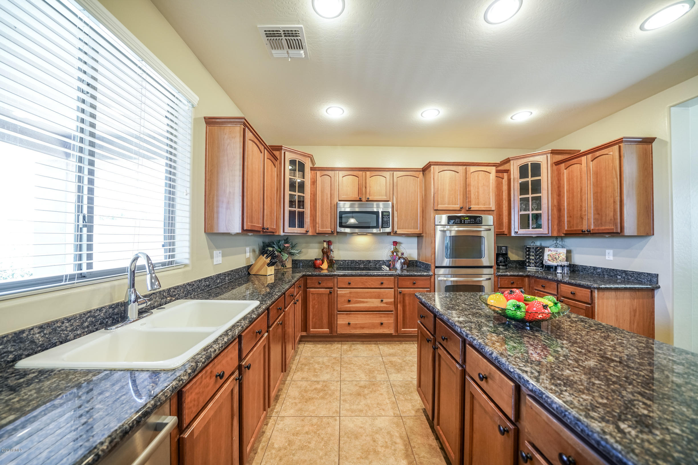 17614 West Verdin Road Goodyear, AZ 85338 - Photo 18 of 67 DSC03577