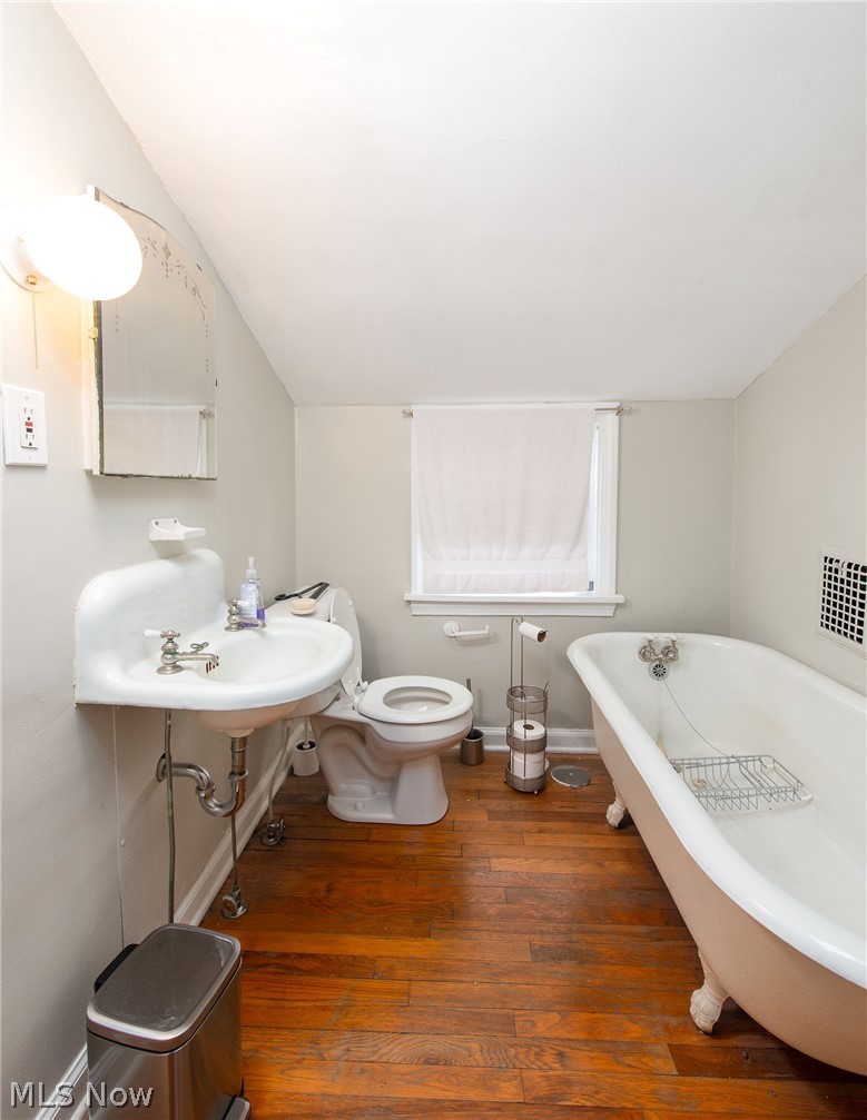 2899 Clarkson Road Cleveland, OH 44118 - Photo 17 of 35 2899 Clarkson Rd