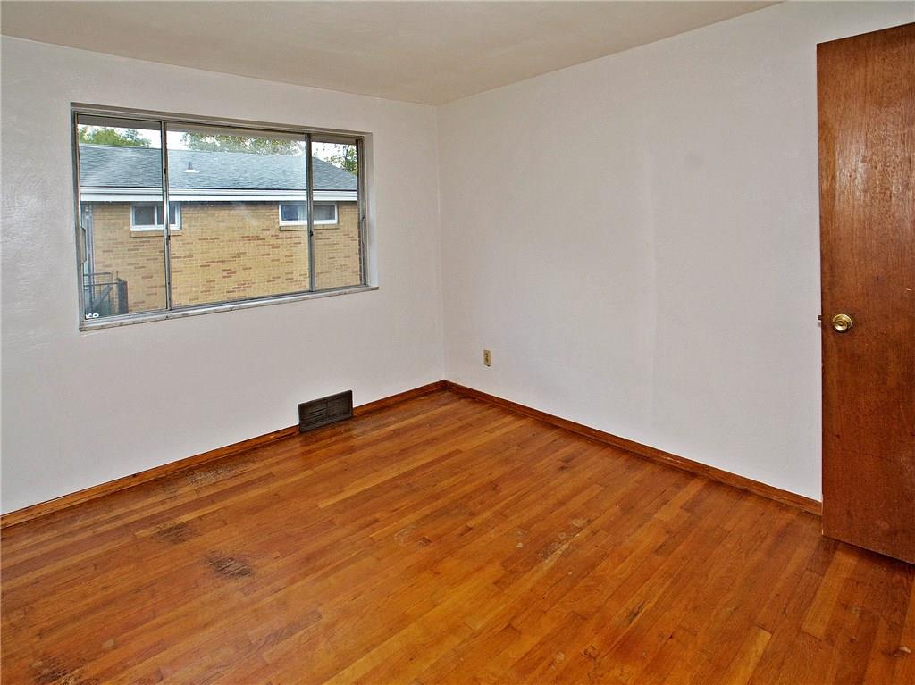 803 Freeport Road Pittsburgh, PA 15238 - Photo 10 of 25 Gallery Image 10
