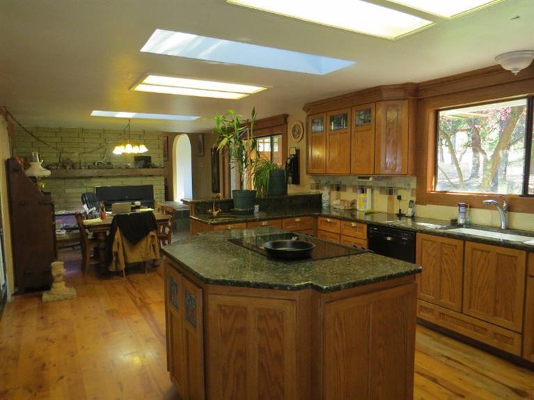 2320 Long Branch Road Eagle Point, OR 97524 - Photo 8 of 27 Additional Photo