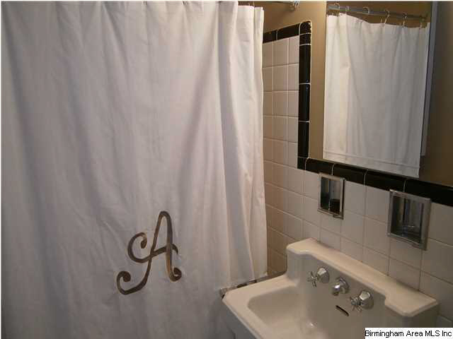 419 Devon Drive Birmingham, AL 35209 - Photo 15 of 17