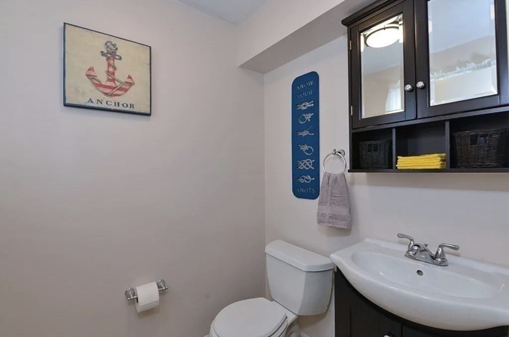 4 George Street, Unit 3 Plainville, MA 02762 - Photo 17 of 28