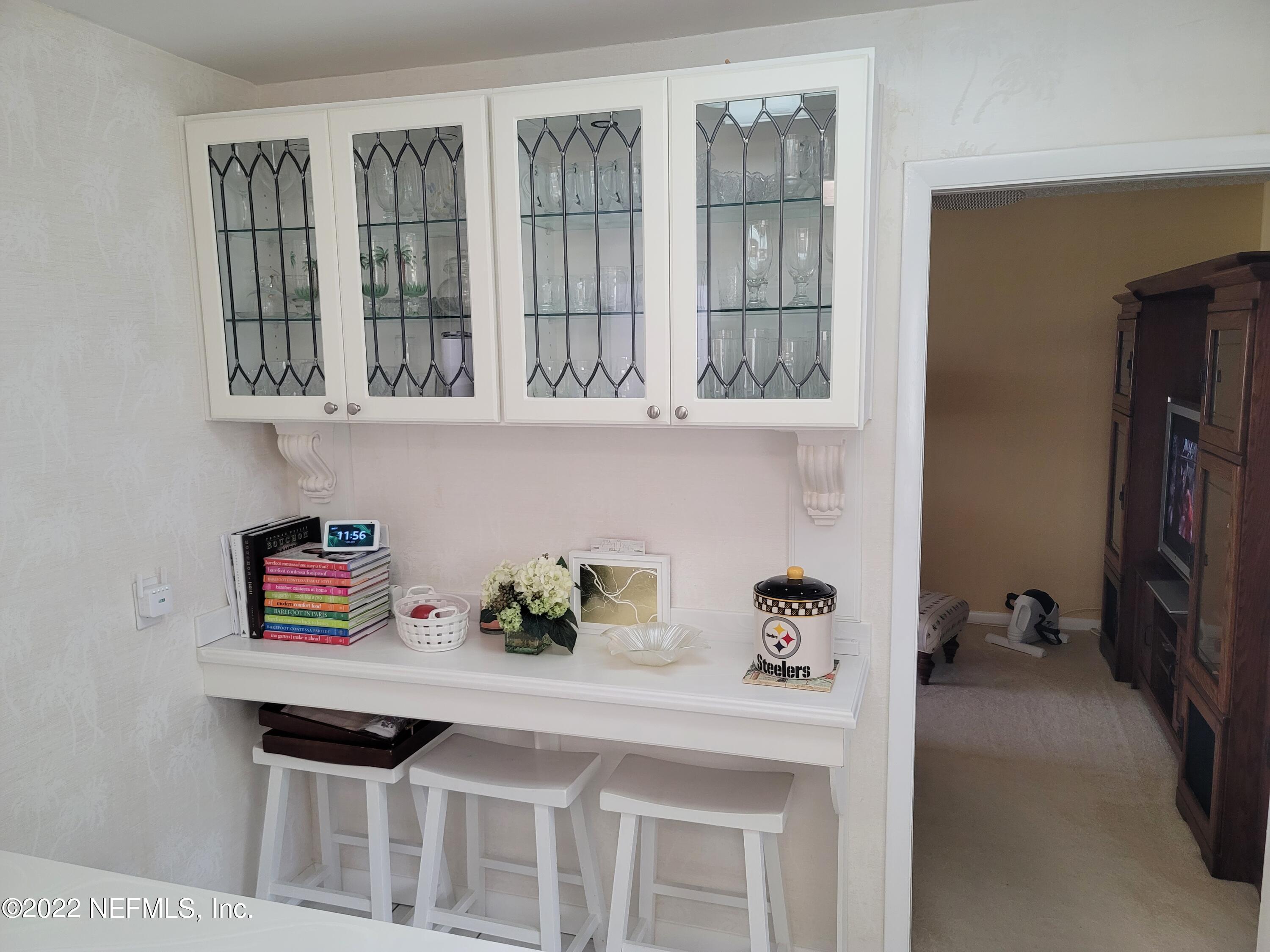 5765 Richmond Road Jacksonville, FL 32210 - Photo 17 of 73 17 Kitchen