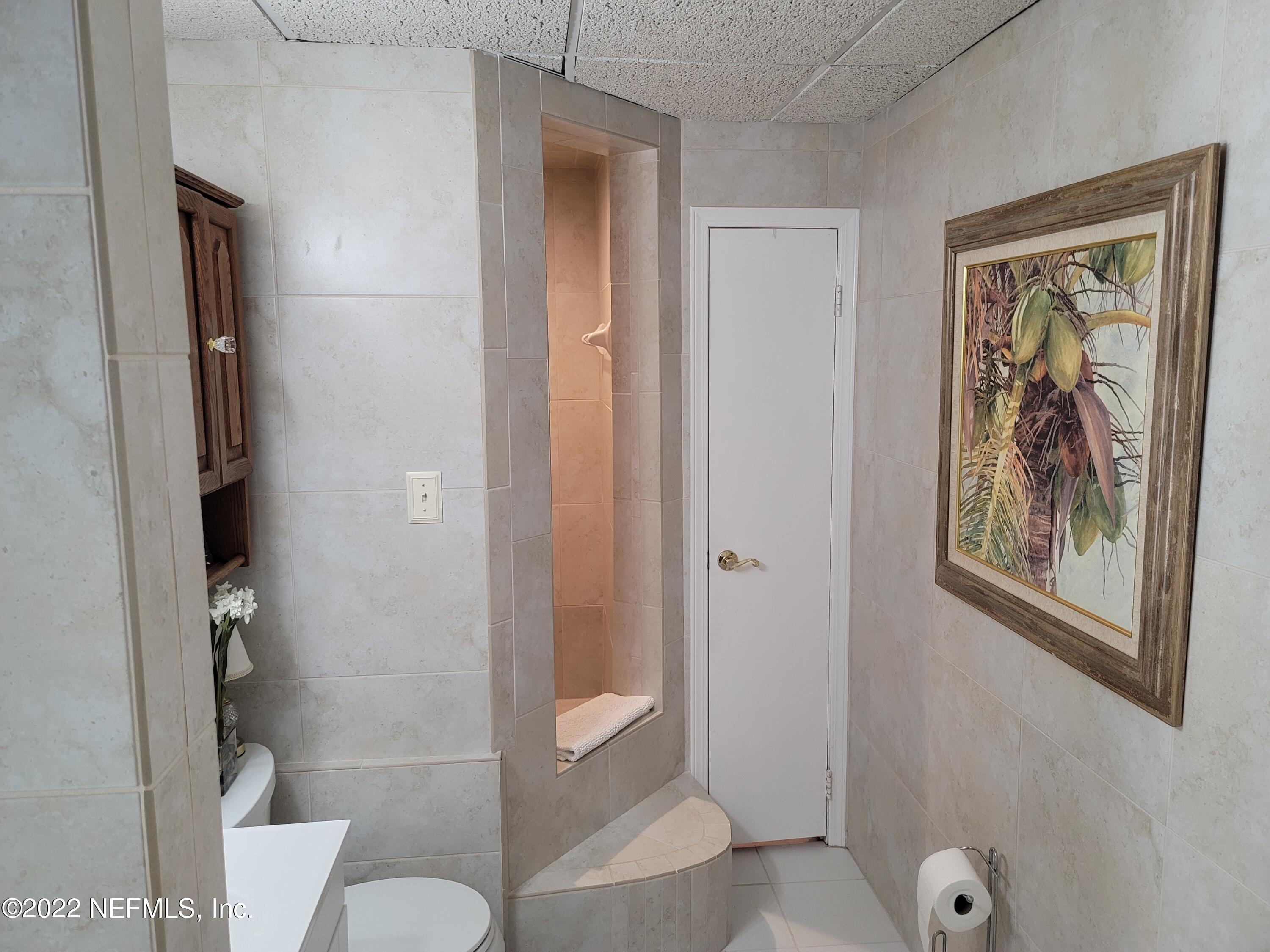 5765 Richmond Road Jacksonville, FL 32210 - Photo 29 of 73 29 Master Bath