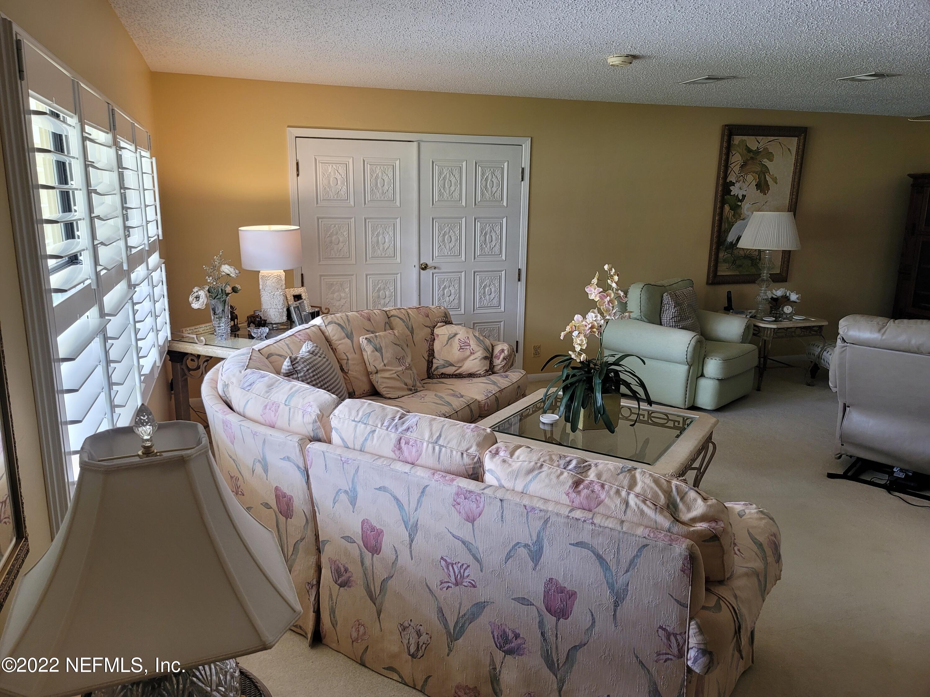 5765 Richmond Road Jacksonville, FL 32210 - Photo 3 of 73 03 Front Room