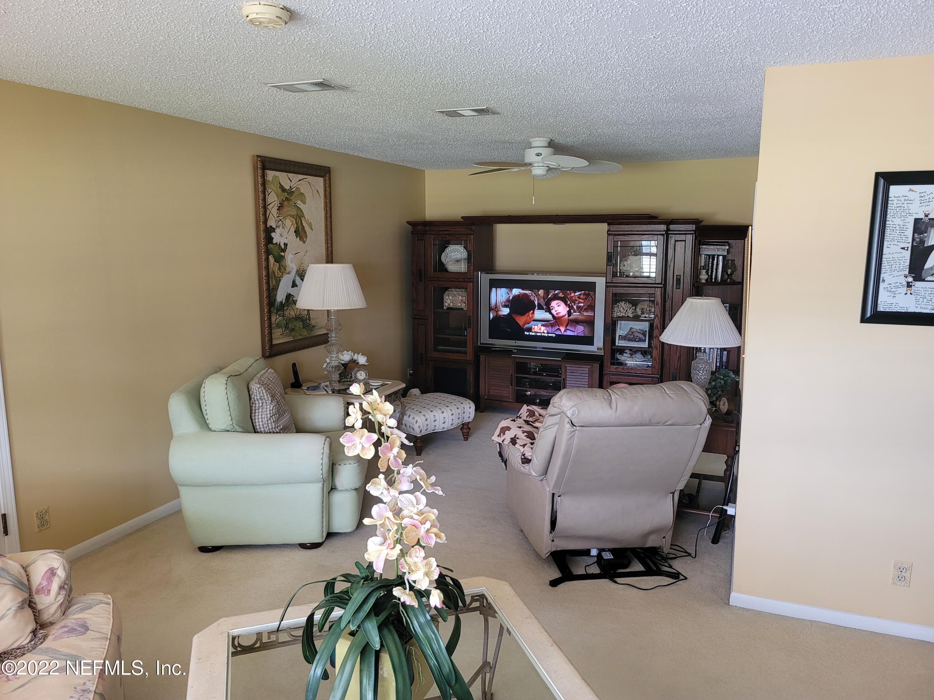 5765 Richmond Road Jacksonville, FL 32210 - Photo 5 of 73 05 Front Room