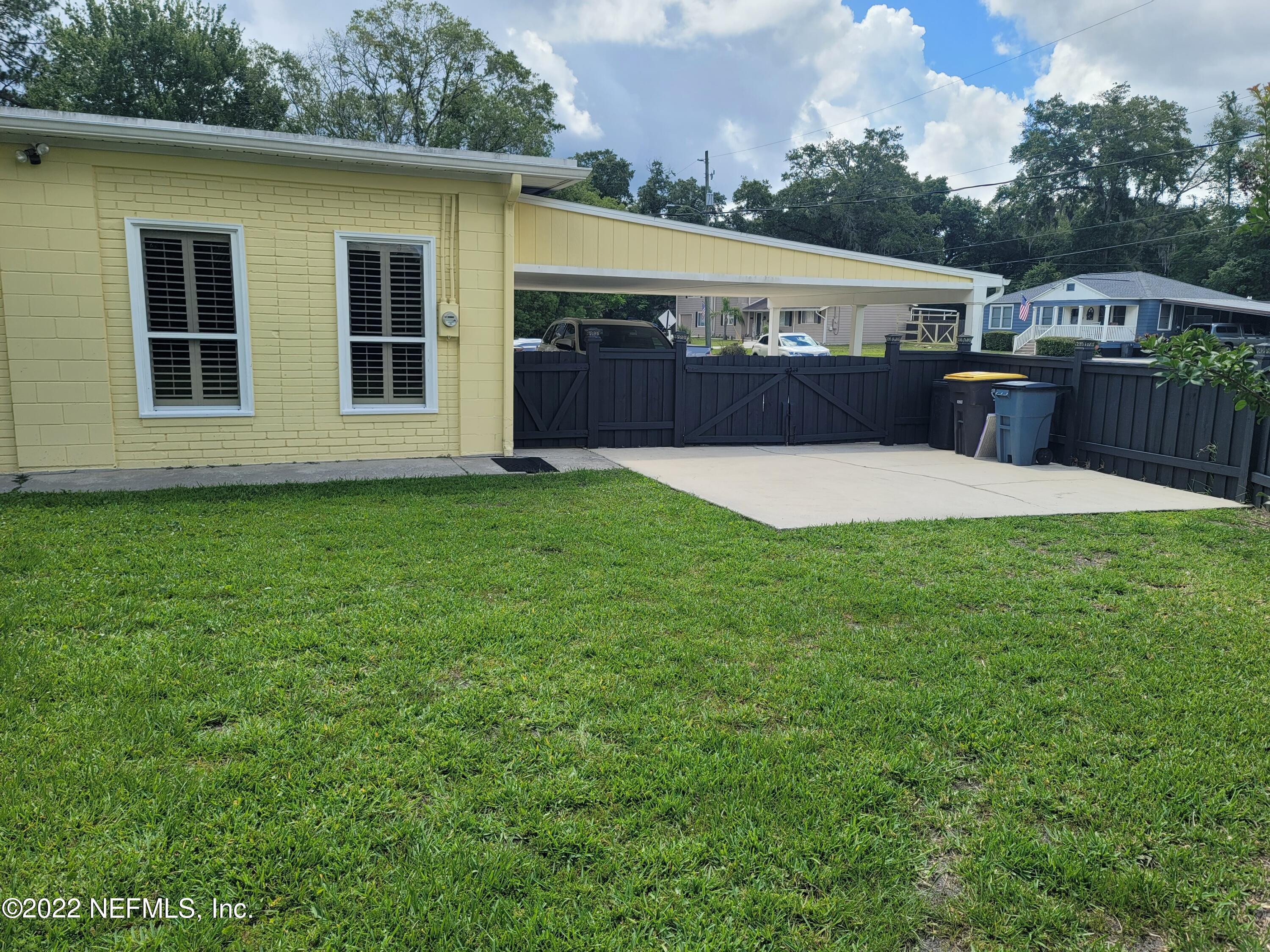 5765 Richmond Road Jacksonville, FL 32210 - Photo 69 of 73 69 Side Yard