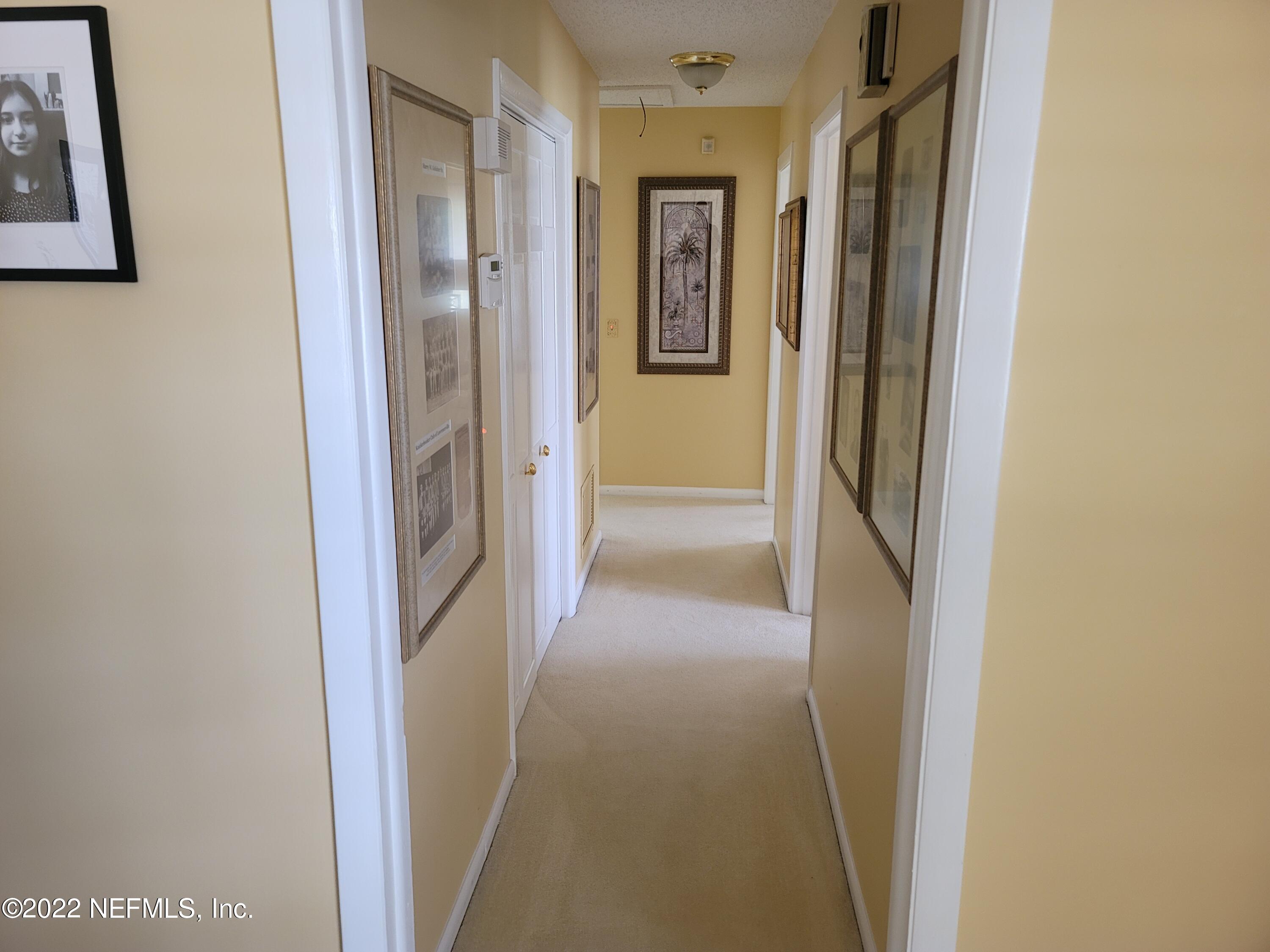 5765 Richmond Road Jacksonville, FL 32210 - Photo 7 of 73 07 Hallway