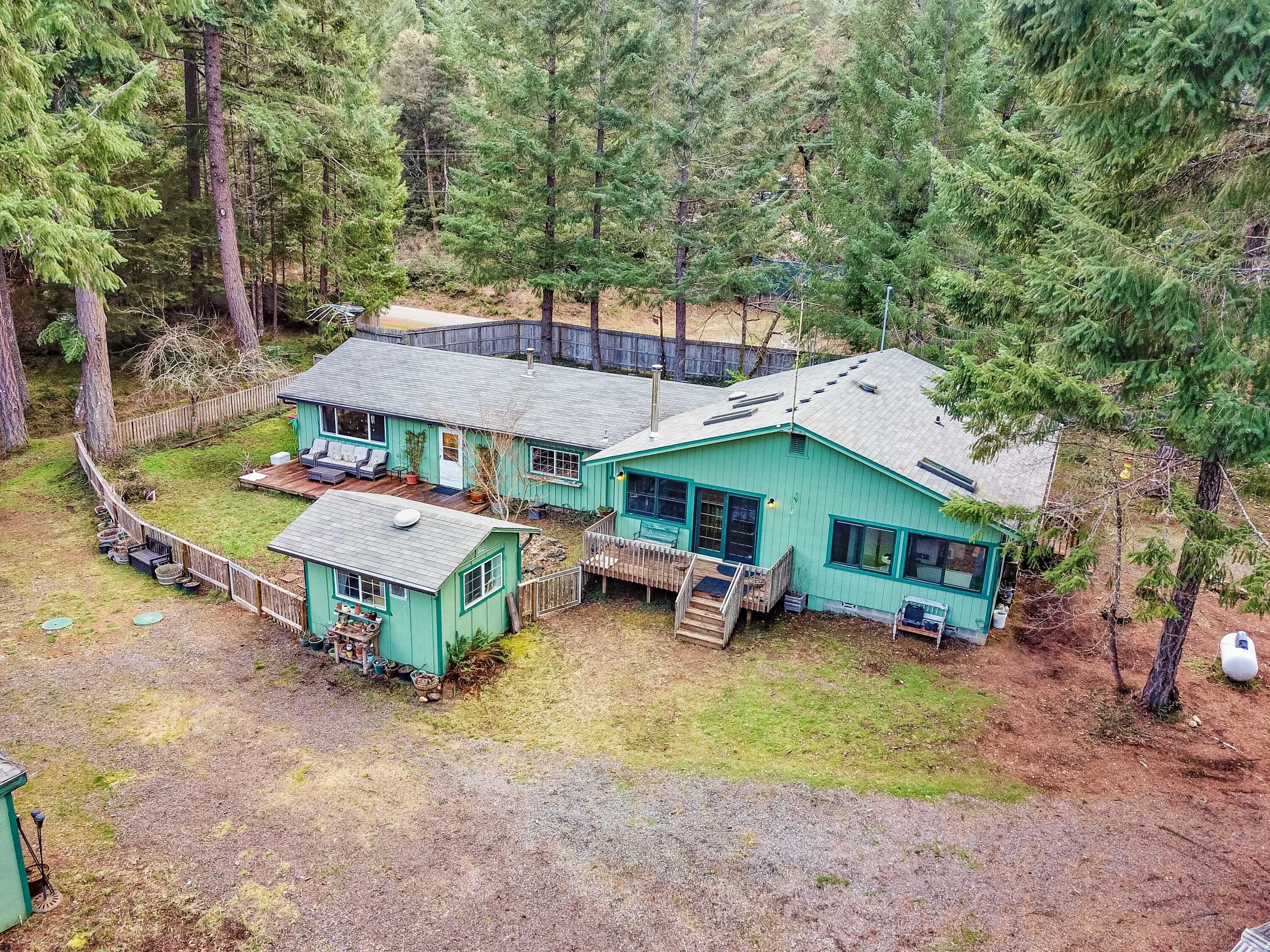 4366 Thompson Creek Road Selma, OR 97538 - Photo 10 of 36 Thompson Crk-29