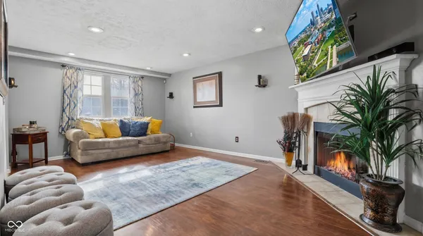 $264,000 | 9308 Thornwood Drive, Indianapolis, IN 46250
