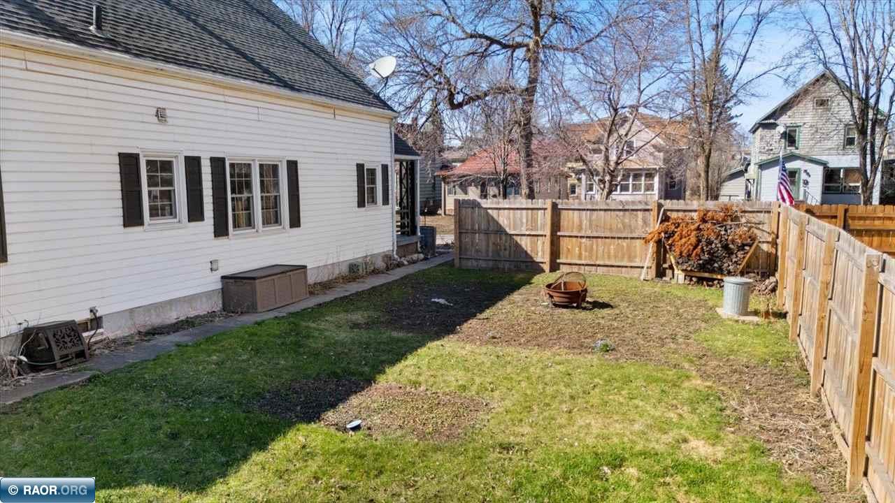 314 South 4th Street Virginia, MN 55792 - Photo 3 of 46