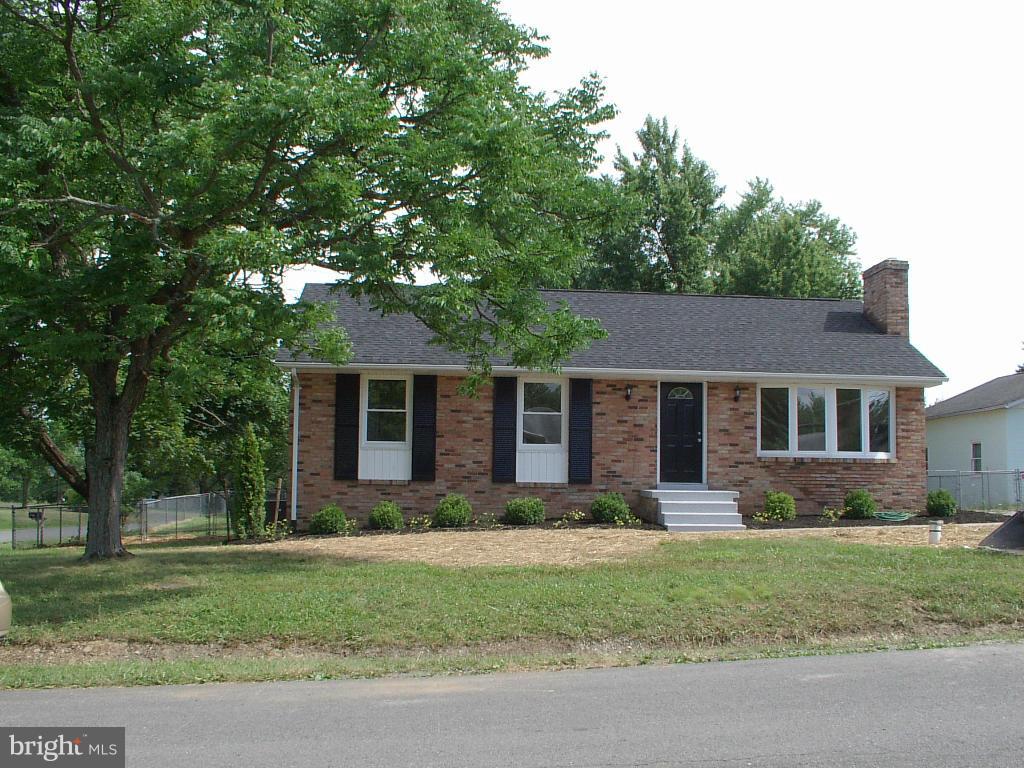 220 Ridge Road Winchester, VA 22602 - Photo 1 of 27 Exterior (General)