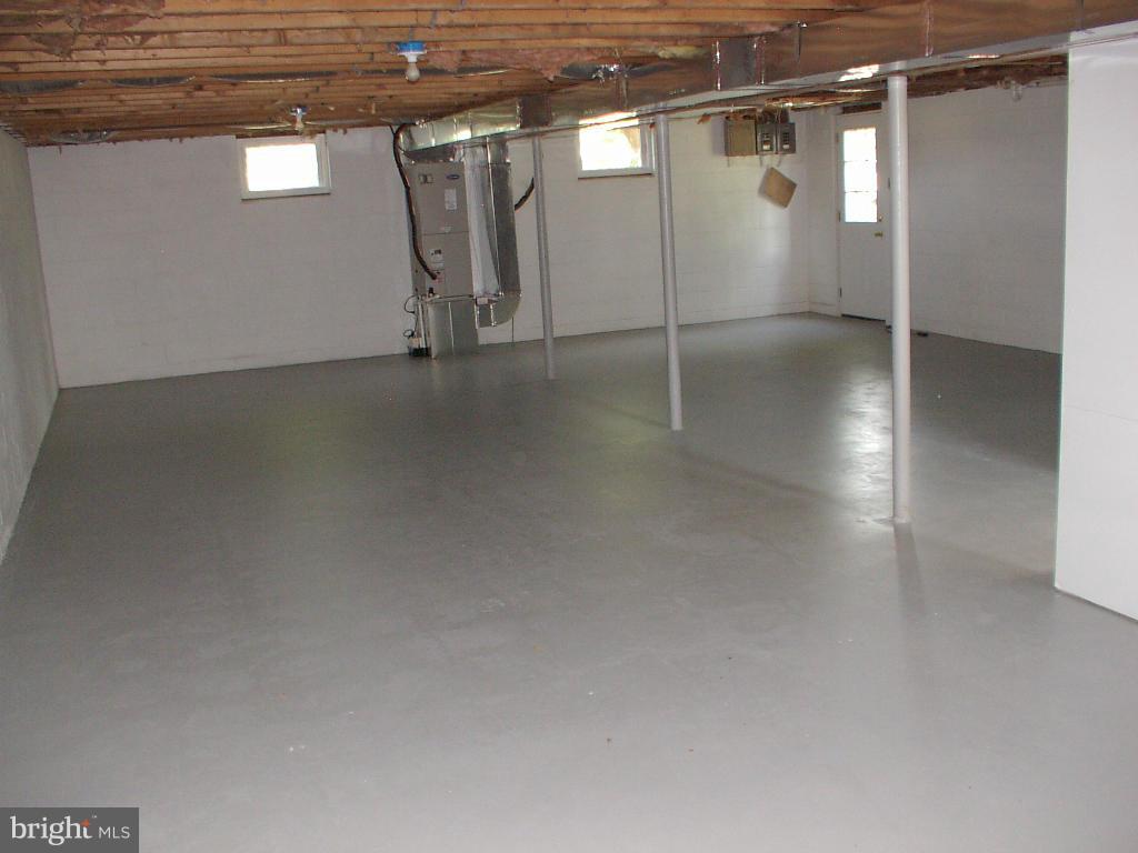 220 Ridge Road Winchester, VA 22602 - Photo 16 of 27 Basement