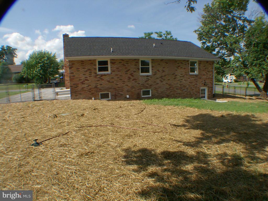 220 Ridge Road Winchester, VA 22602 - Photo 20 of 27 Exterior (Rear)