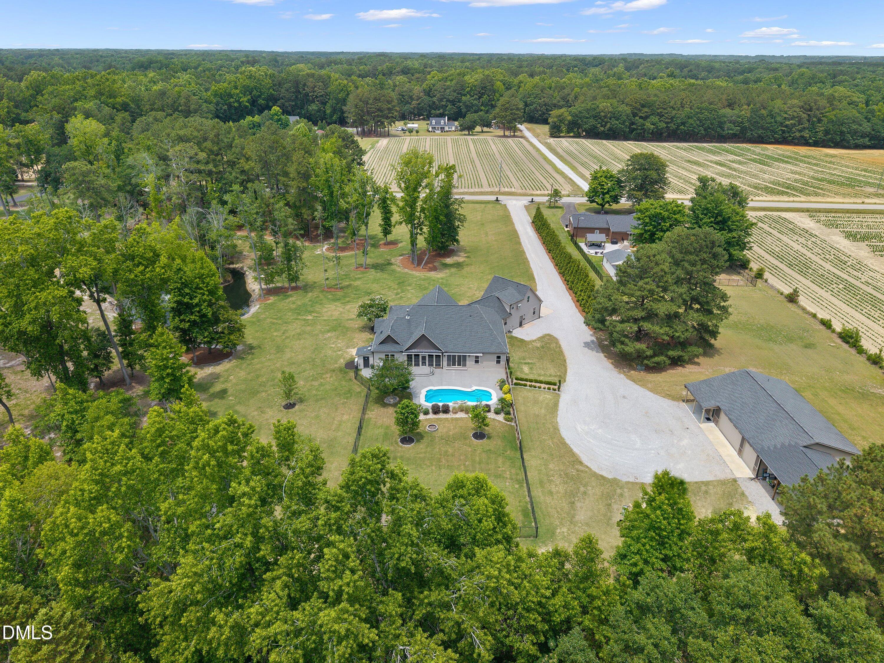 2335 Twin Acres Road Clayton, NC 27520 - Photo 5 of 97