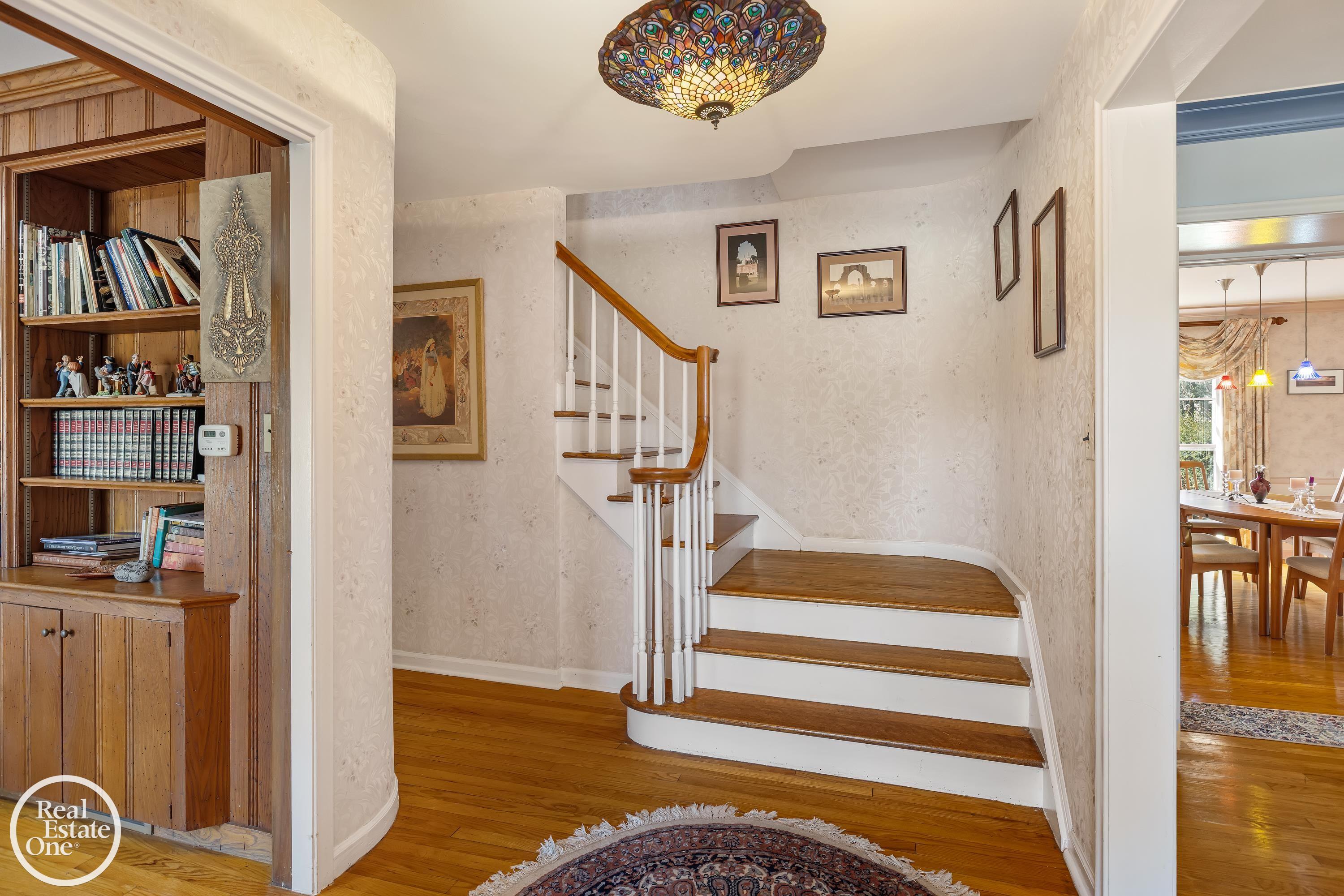 161 Stephens Road Grosse Pointe Farms, MI 48236 - Photo 4 of 65