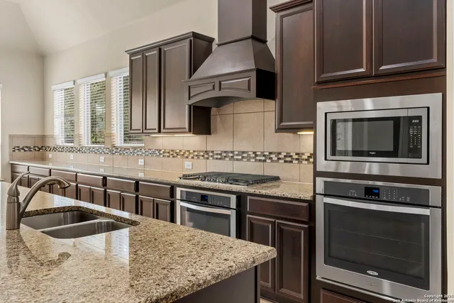 $525,000 | 11626 Klondike Cove, Schertz, TX 78154