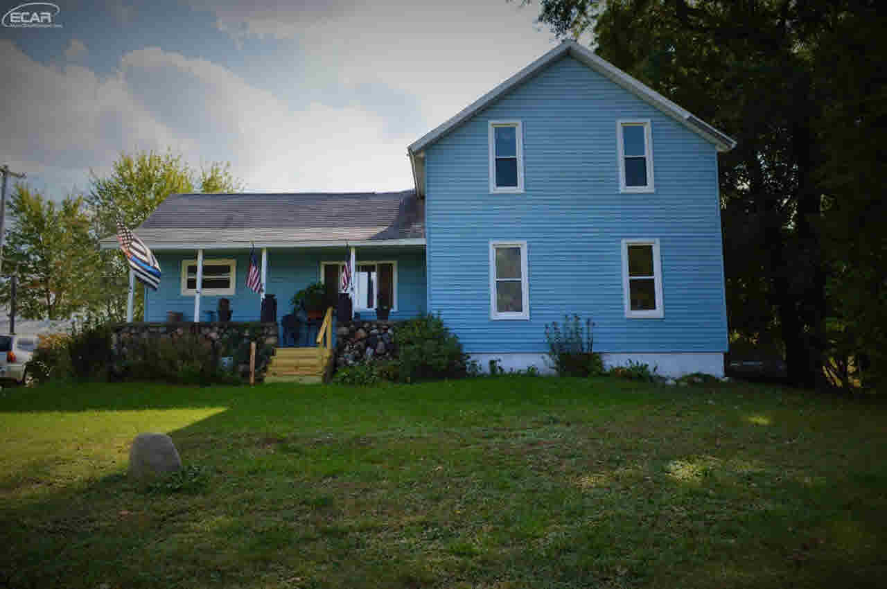 3325 Chesaning Road Chesaning, MI 48616 - Photo 26 of 27 21379474-25.JPG