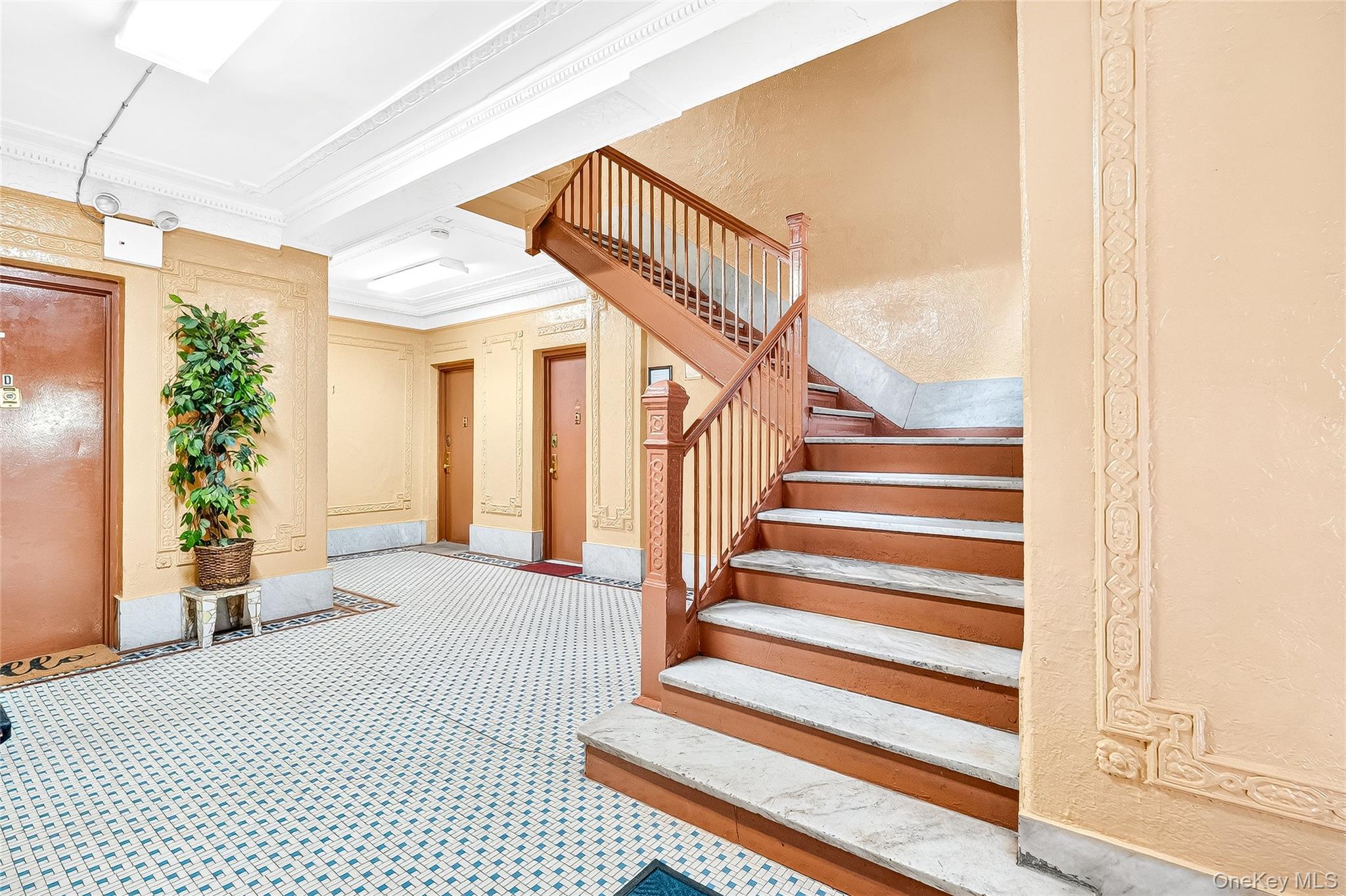 1976 Lafontaine Avenue, Unit 4D Bronx, NY 10457 - Photo 8 of 32 a view of entryway and hall with wooden floor