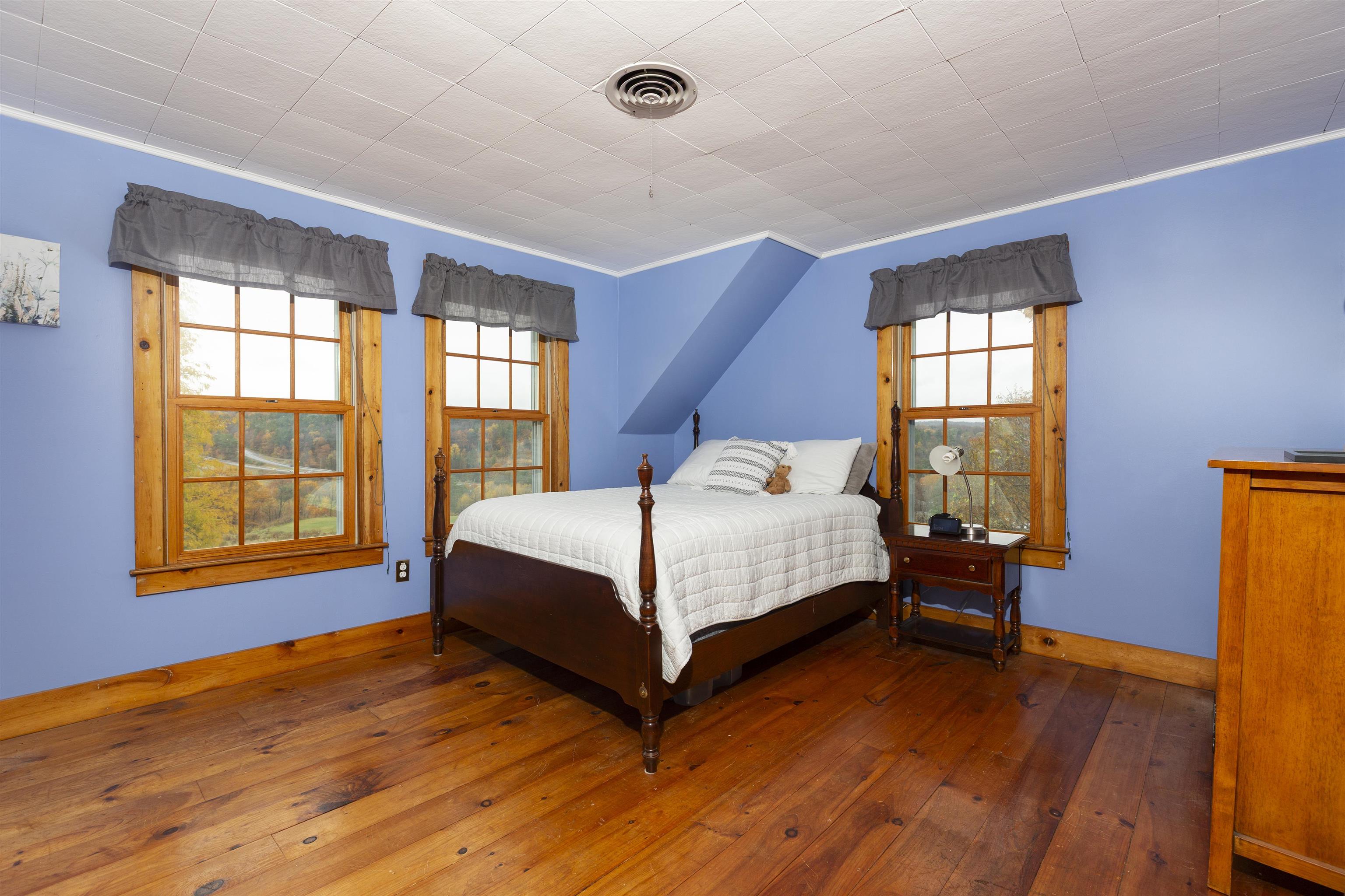 52 Farr Road Lebanon, NH 03766 - Photo 31 of 48