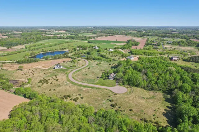 $600,000 | Lot 1-block Scenic Way, Shafer, MN 55074