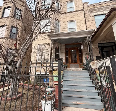 $1,800 | 1448 West Irving Park Road, Unit 1, Chicago, IL 60613
