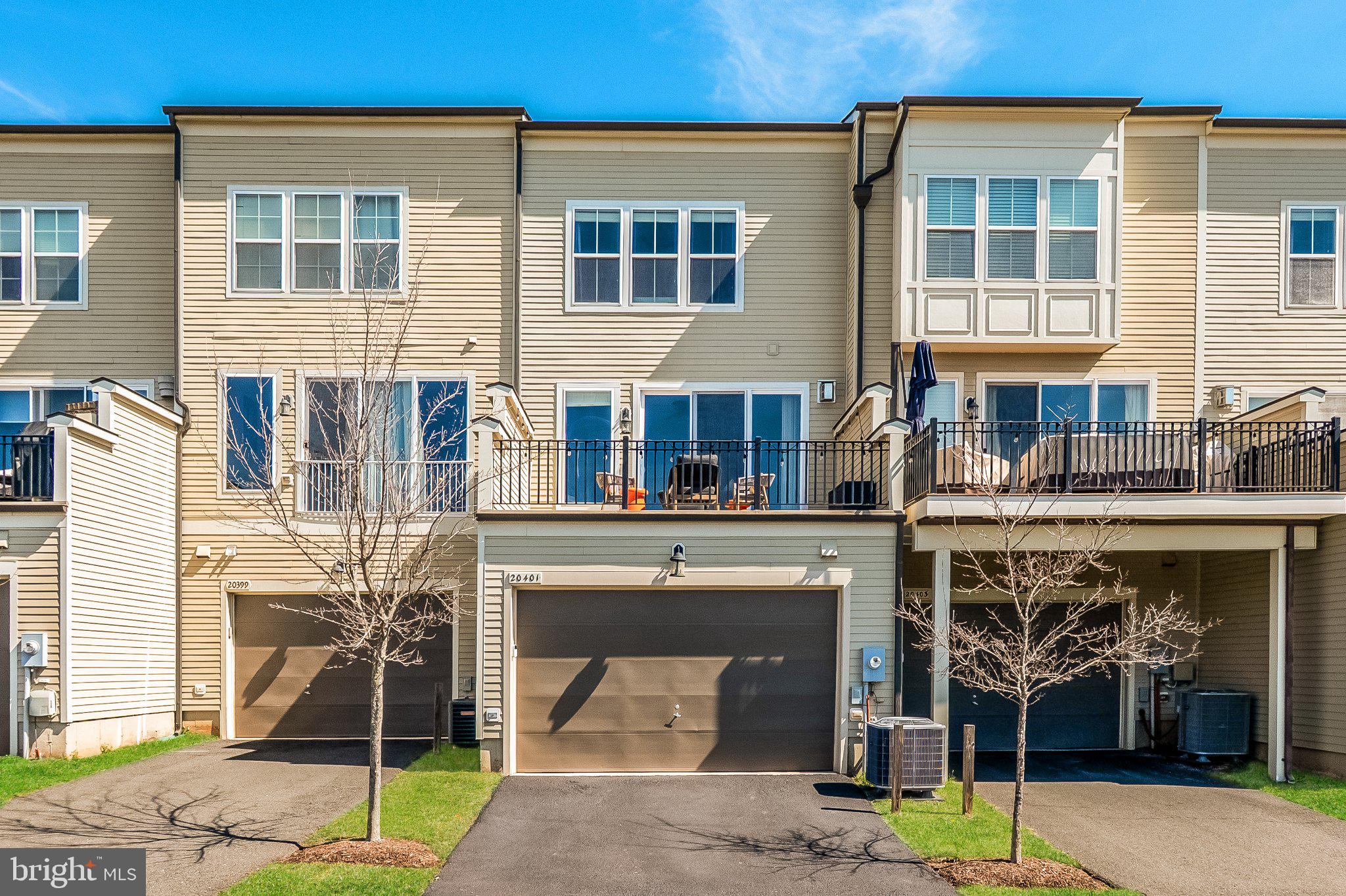 20401 Codman Drive Ashburn, VA 20147 - Photo 17 of 20 Charming townhome with modern appeal.