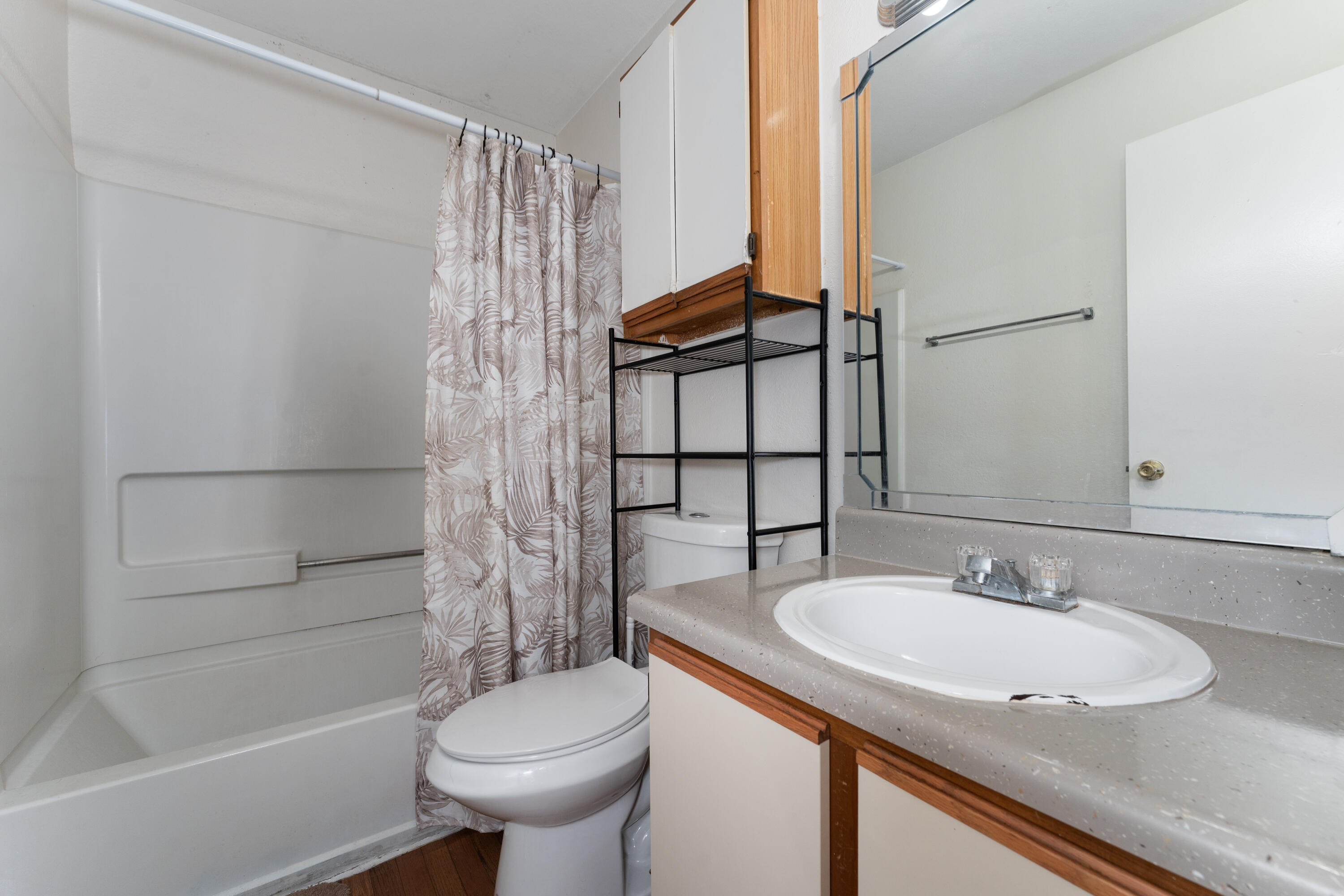 627 Dory Lane, Unit 304 Altamonte Springs, FL 32714 - Photo 13 of 29 a bathroom with a sink toilet and shower