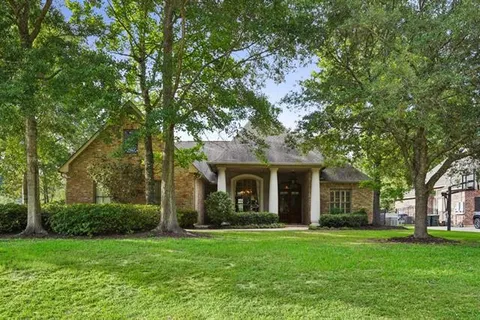 $815,000 | 192 Glendurgan Way, Madisonville, LA 70447