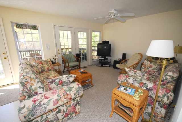 514 Inlet Drive Seneca, SC 29672 - Photo 3 of 25 Gallery Image 3