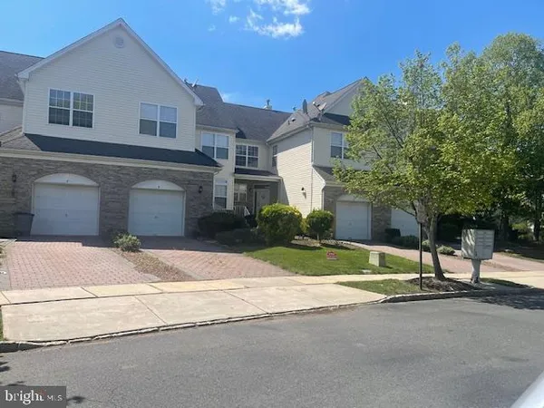 $615,000 | 9 Shelley Circle, East Windsor, NJ 08520