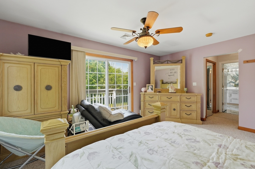 1527 Main Street Acushnet, MA 02743 - Photo 22 of 32