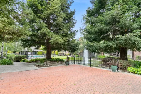 $820,000 | 100 East Middlefield Road, Unit 6G, Mountain View, CA 94043