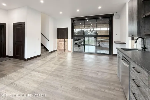 $3,750,000 | 19 Diamandis Drive, Unit 19, Alpine, WY 83128