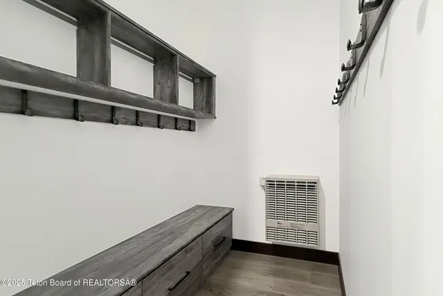 $3,750,000 | 19 Diamandis Drive, Unit 19, Alpine, WY 83128