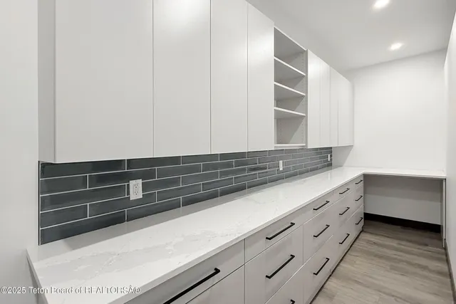 $3,750,000 | 19 Diamandis Drive, Unit 19, Alpine, WY 83128