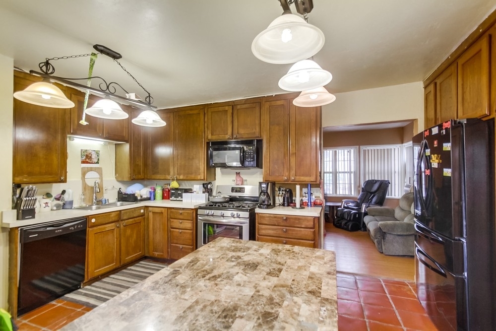10450 Del Rio Road Spring Valley, CA 91978 - Photo 7 of 25