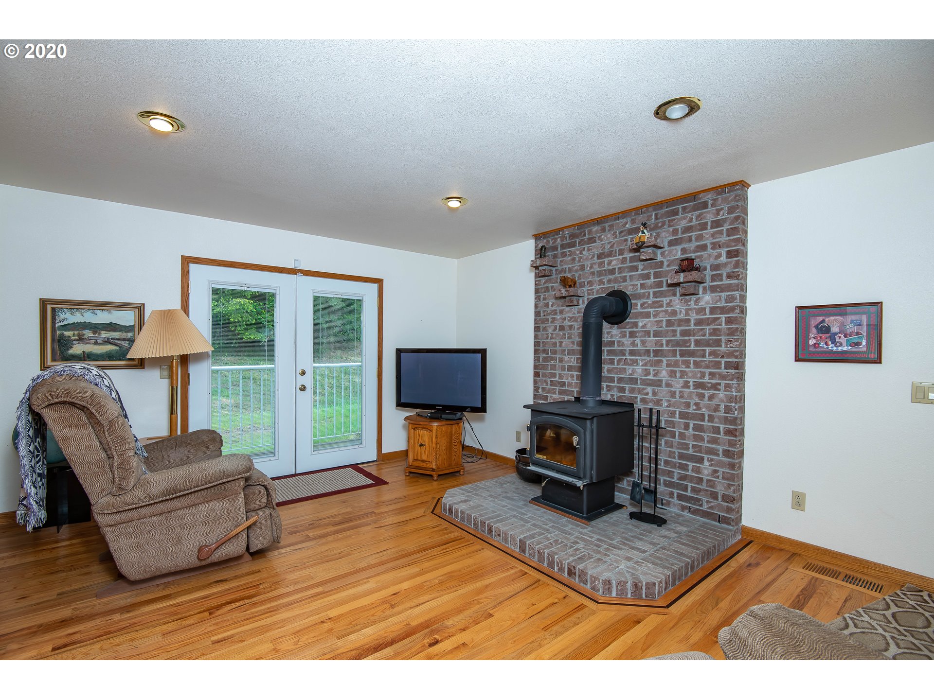 321 North Mahaffey Road Kelso, WA 98626 - Photo 14 of 32 Gallery Image 14