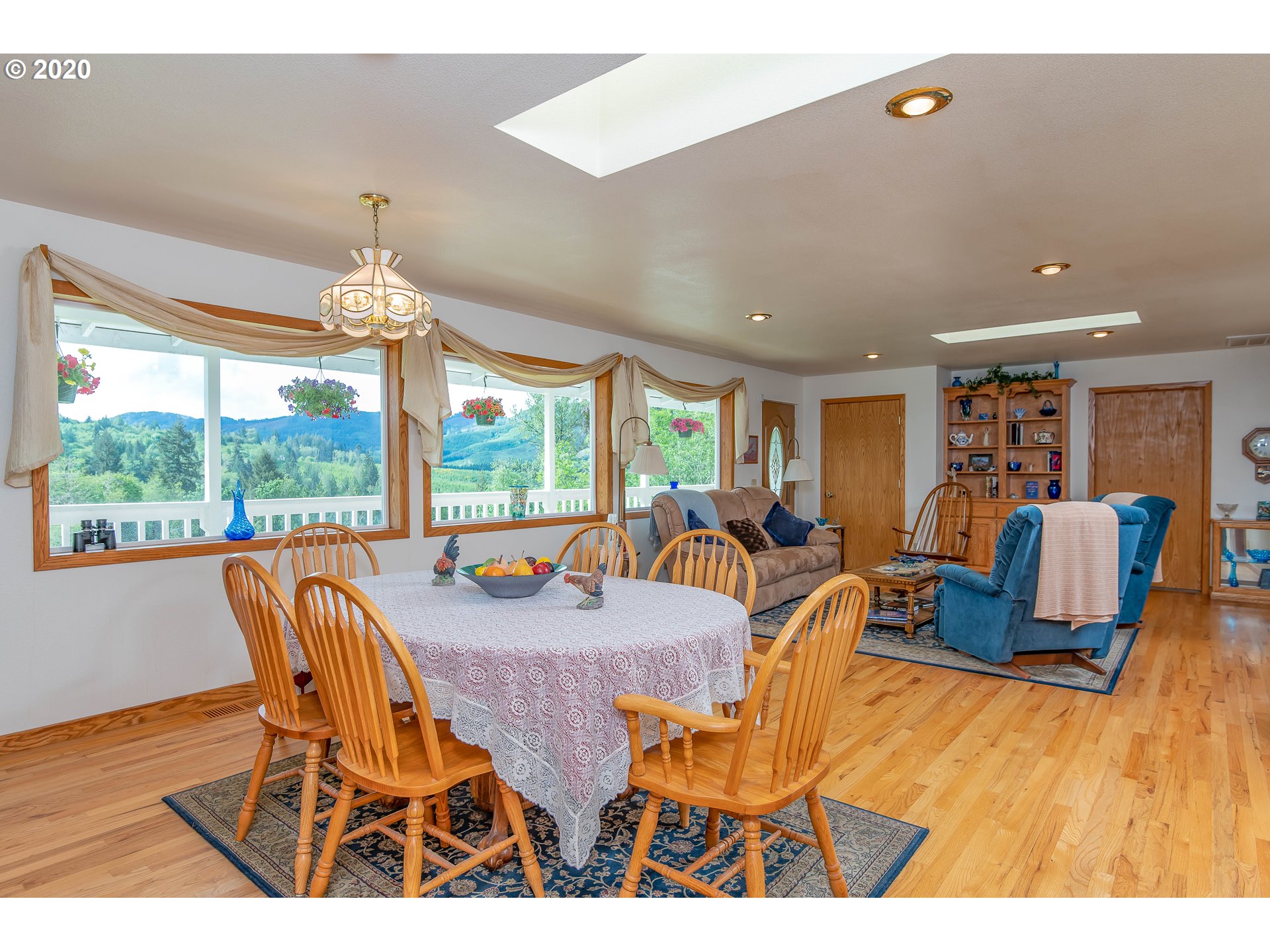 321 North Mahaffey Road Kelso, WA 98626 - Photo 5 of 32 Gallery Image 5