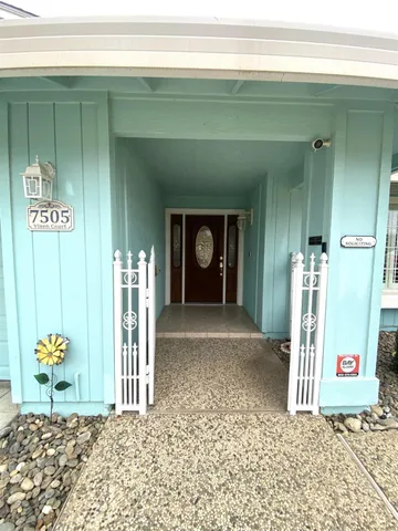 $525,000 | 7505 Vixen Court, Hughson, CA 95326