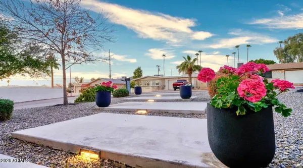 $468,000 | 1207 East Alice Avenue, Phoenix, AZ 85020