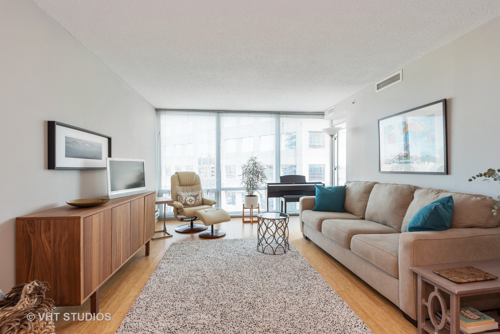 800 Elgin Road, Unit 715 Evanston, IL 60201 - Photo 2 of 14