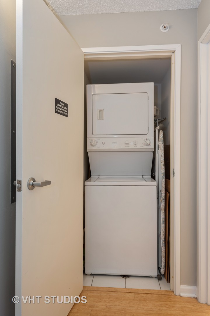 800 Elgin Road, Unit 715 Evanston, IL 60201 - Photo 10 of 14