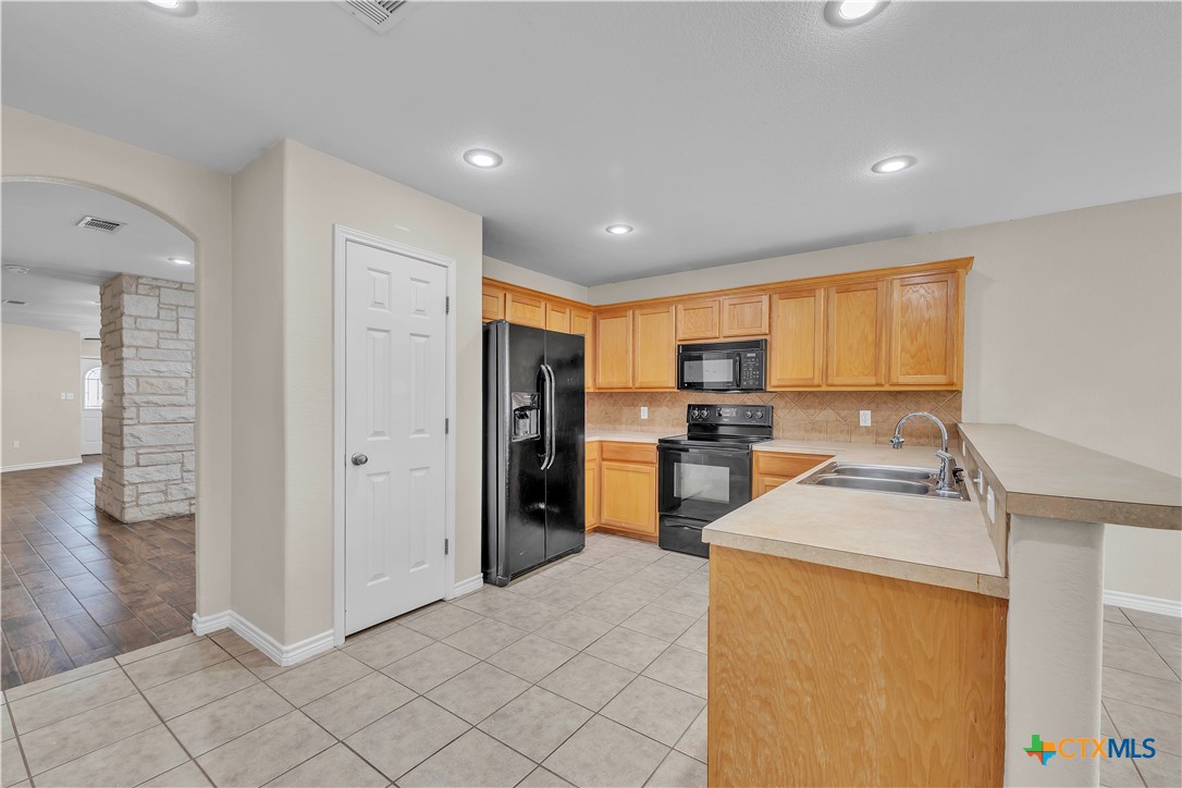 131 Gehler Circle Nolanville, TX 76559 - Photo 10 of 28
