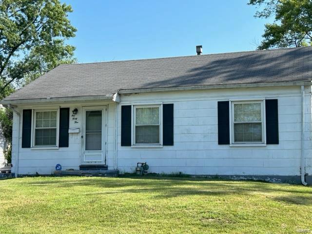 145 Cameron Road St. Louis, MO 63137 - Photo 1 of 3