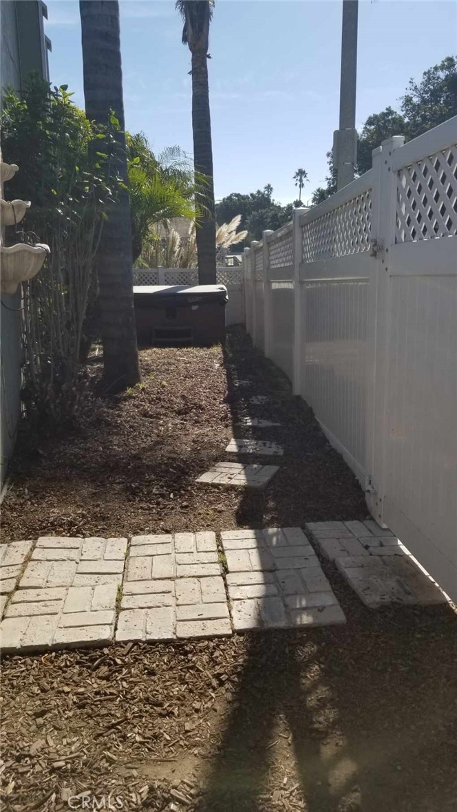 4640 Eastbourne Bay Oxnard, CA 93035 - Photo 4 of 16 a view of a street